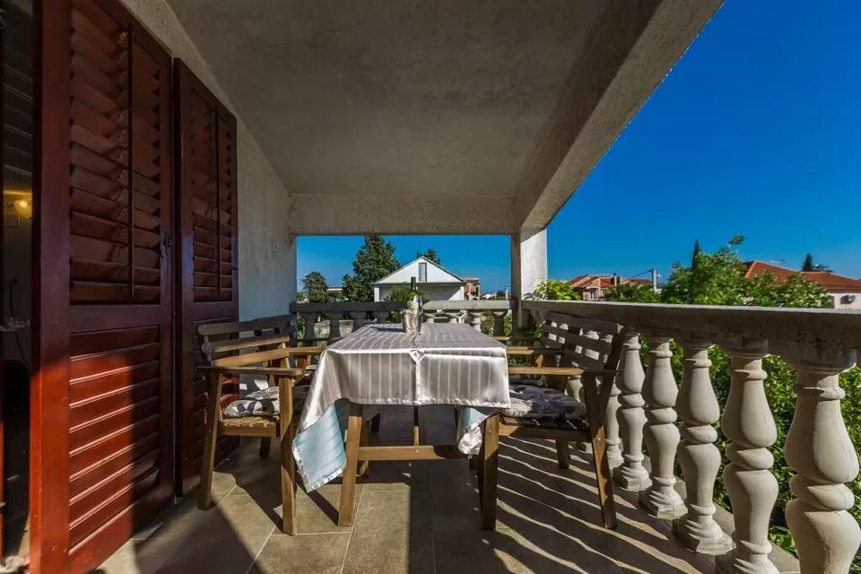 Apartments Marinka Биоград-на-Мору Экстерьер фото
