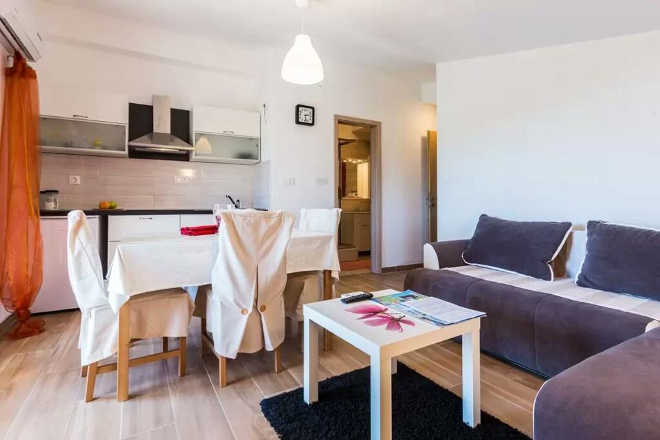 Apartments Marinka Биоград-на-Мору Экстерьер фото